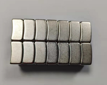 ซื้อ Arc Curved N48 แม่เหล็กมอเตอร์นีโอไดเมียมสำหรับมอเตอร์ BLDC R52.4 X R41.3 X 25 MM online manufacture